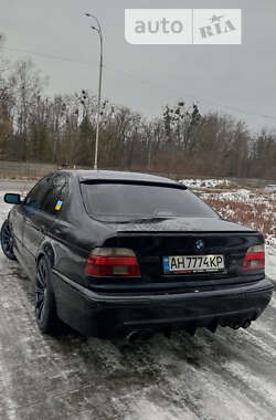 Седан BMW 5 Series 2003 в Славянске
