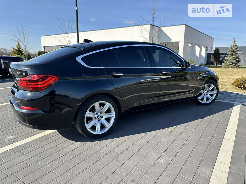 Лифтбек BMW 5 Series 2015 в Львове