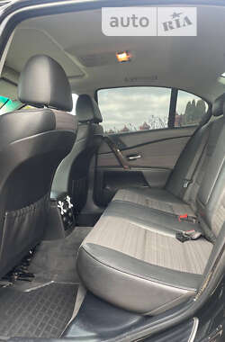 Седан BMW 5 Series 2006 в Березному