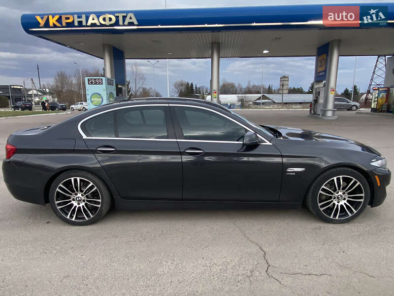 Седан BMW 5 Series 2012 в Трускавці