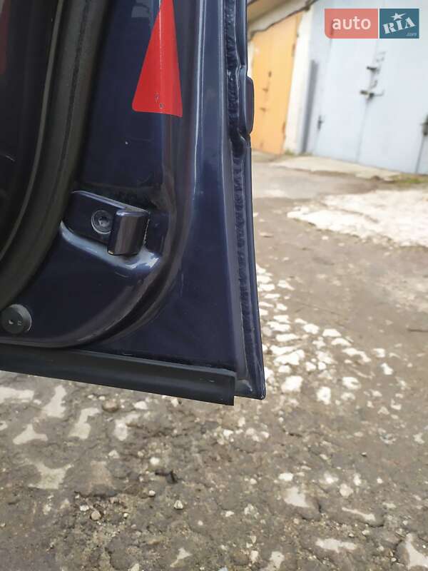 Седан BMW 5 Series 2003 в Кривому Розі