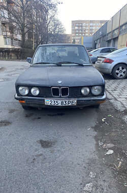 Седан BMW 5 Series 1987 в Ужгороді