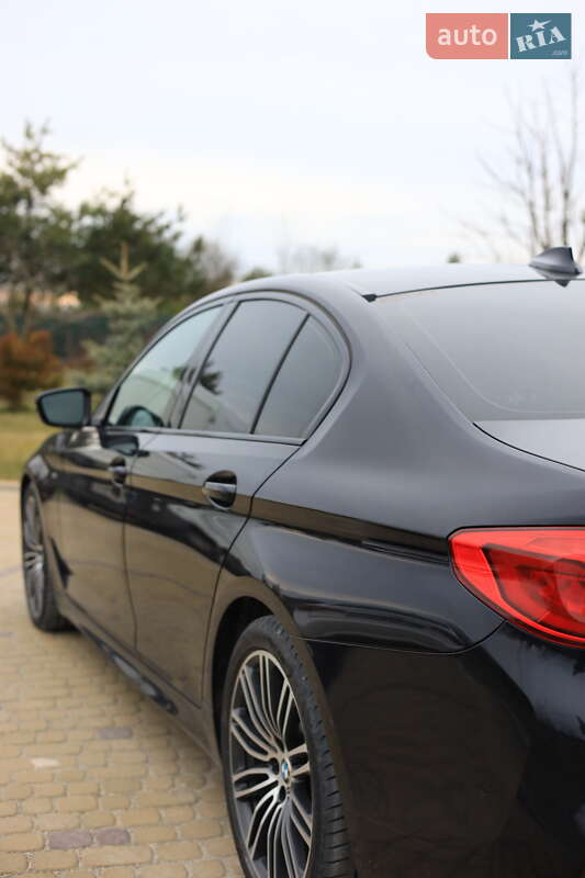 Седан BMW 5 Series 2018 в Львові