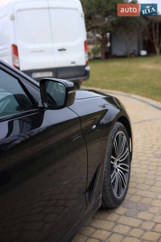 Седан BMW 5 Series 2018 в Львові