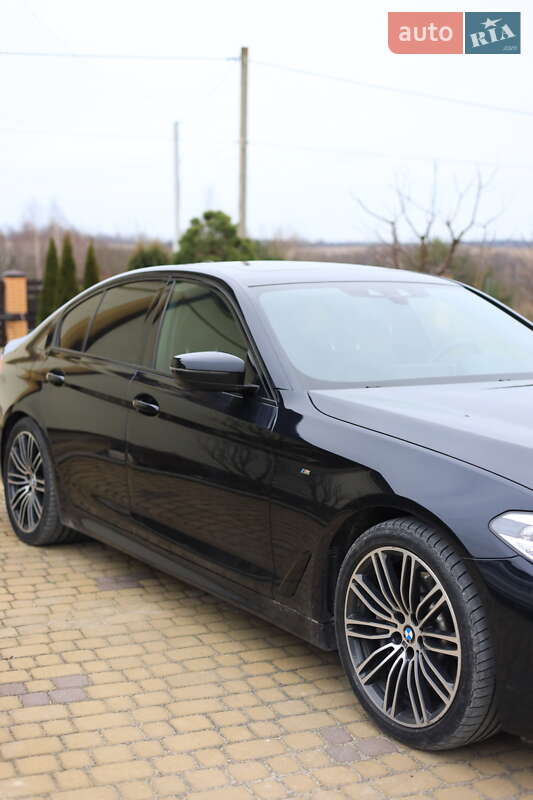 Седан BMW 5 Series 2018 в Львові