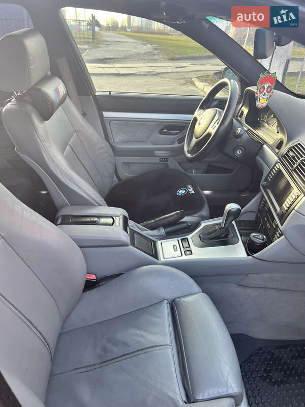 Універсал BMW 5 Series 2004 в Києві фото 6 Універсал BMW 5 Series 2004 в Києві