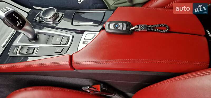 Седан BMW 5 Series 2016 в Тячеві