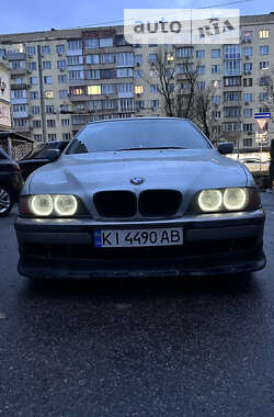 Седан BMW 5 Series 1996 в Монастырище