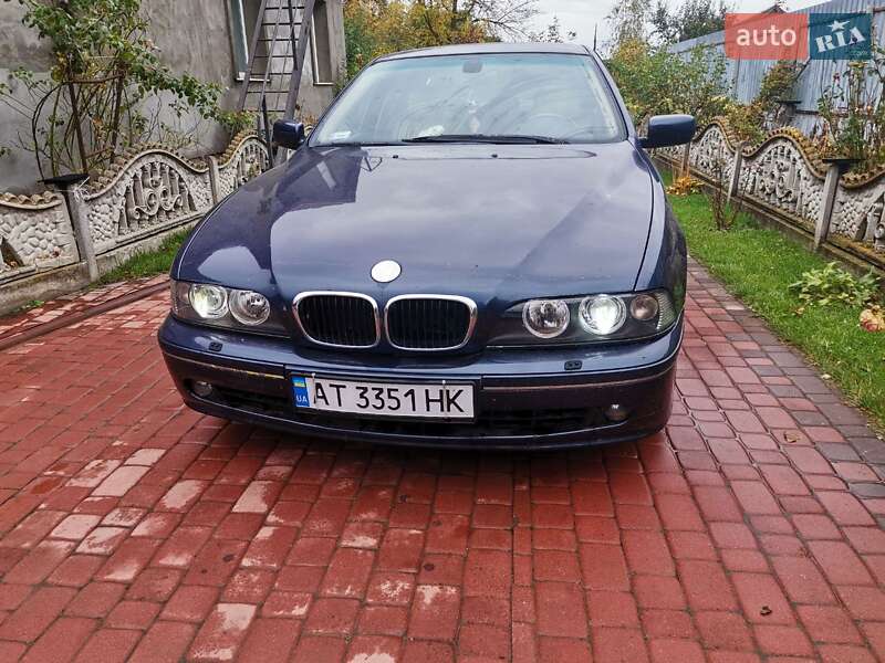 Седан BMW 5 Series 2002 в Дубно