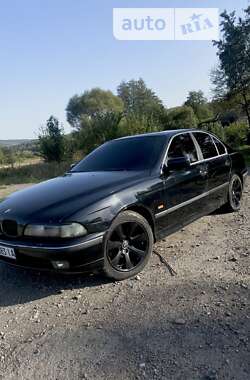 Седан BMW 5 Series 1999 в Ужгороді