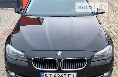 Седан BMW 5 Series 2012 в Снятине