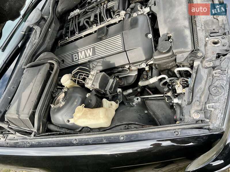 Седан BMW 5 Series 2000 в Тетиеве