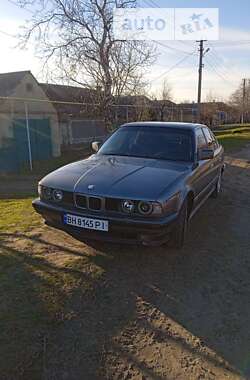 Седан BMW 5 Series 1989 в Ширяево