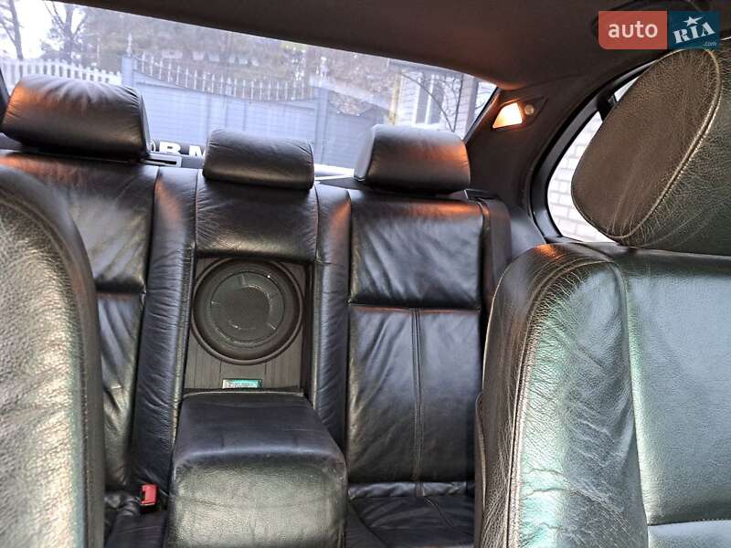 Седан BMW 5 Series 2000 в Золочеве