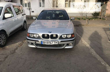 Седан BMW 5 Series 1999 в Рені