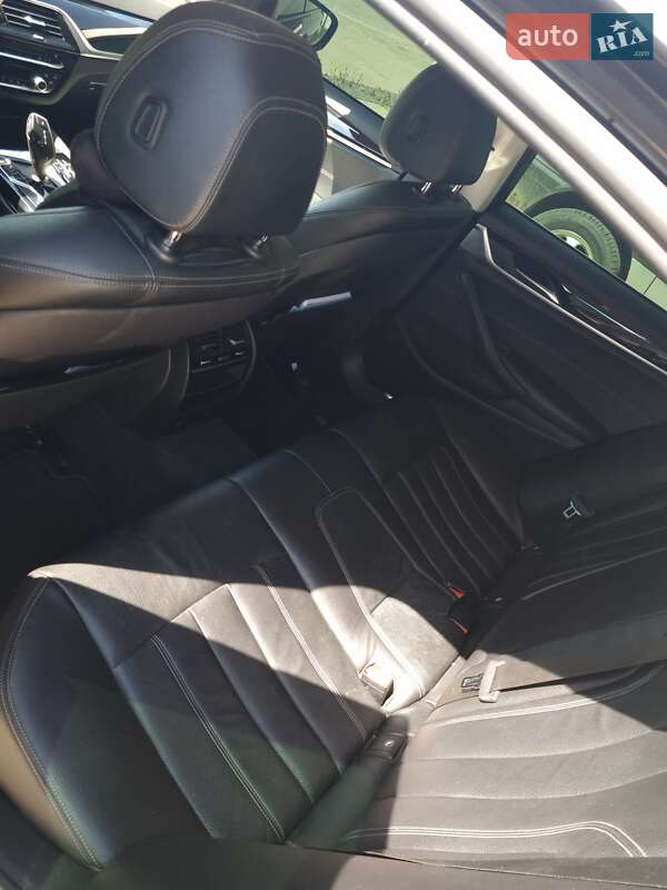 Седан BMW 5 Series 2017 в Виноградові фото 15 Седан BMW 5 Series 2017 в Виноградові