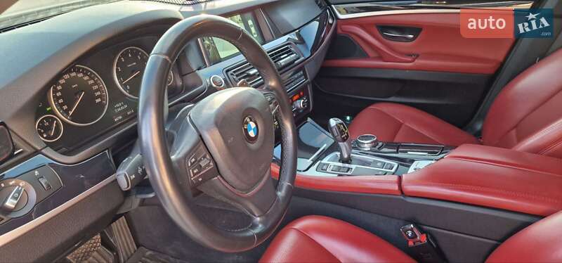 Седан BMW 5 Series 2016 в Тячеві