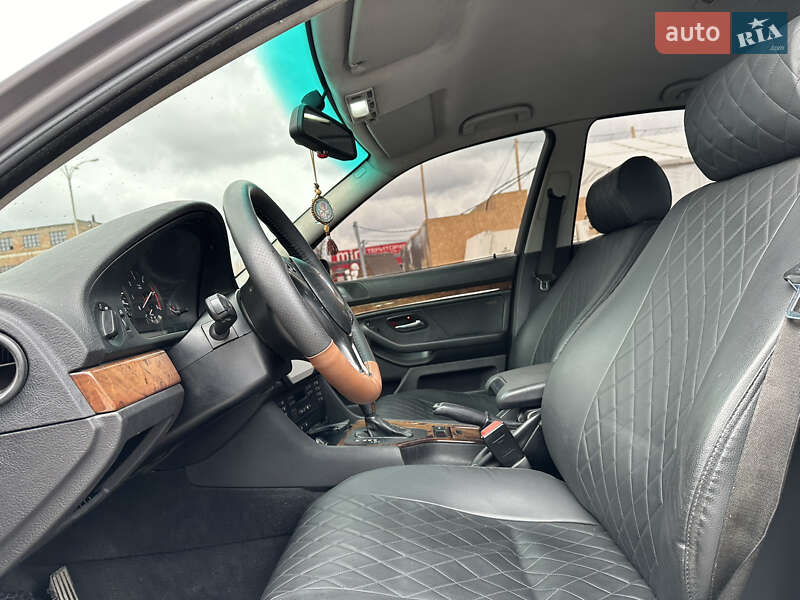 Седан BMW 5 Series 2001 в Запоріжжі