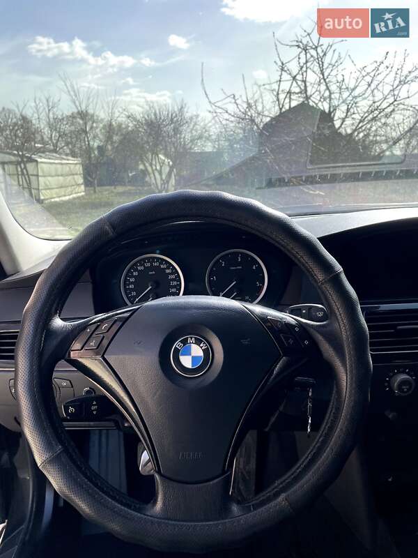 Седан BMW 5 Series 2004 в Вараші фото 10 Седан BMW 5 Series 2004 в Вараші