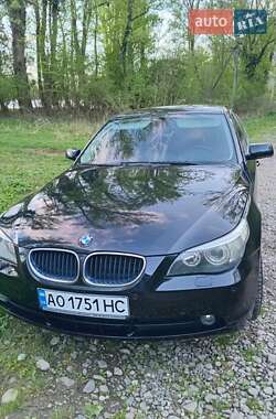 Седан BMW 5 Series 2004 в Ужгороде