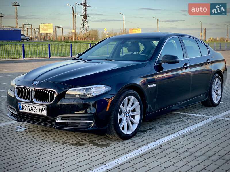 Седан BMW 5 Series 2014 в Нововолынске