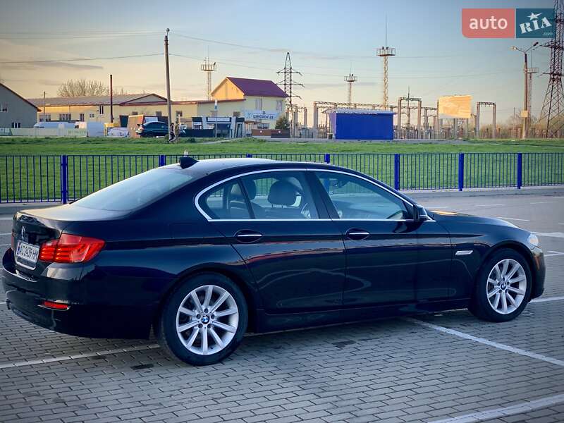 Седан BMW 5 Series 2014 в Нововолынске