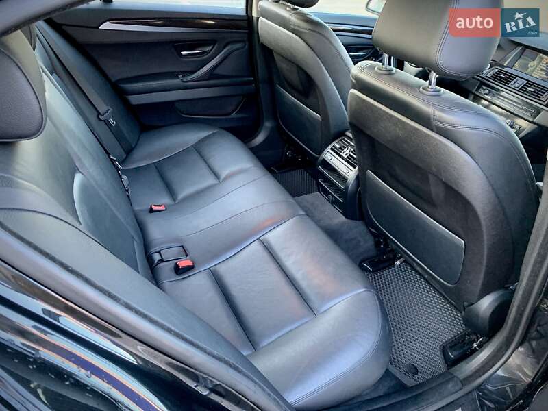 Седан BMW 5 Series 2014 в Нововолынске
