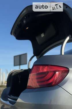 Седан BMW 5 Series 2012 в Коростене