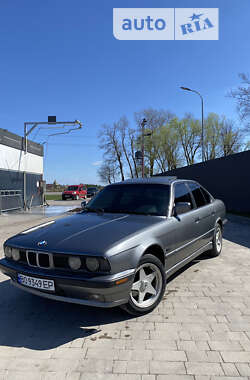 Седан BMW 5 Series 1992 в Козові