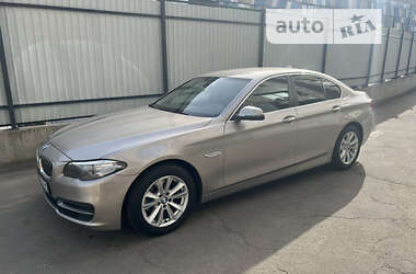 Седан BMW 5 Series 2016 в Киеве