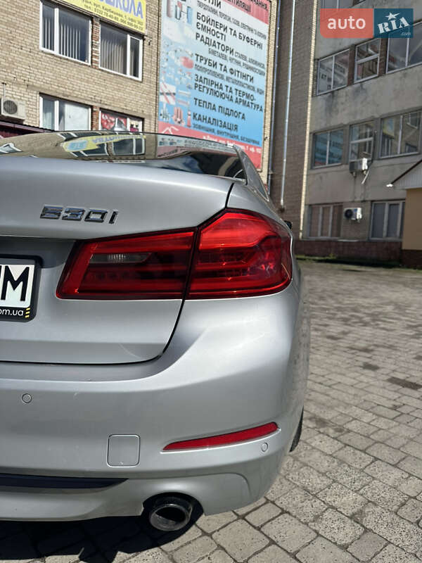 Седан BMW 5 Series 2017 в Луцке