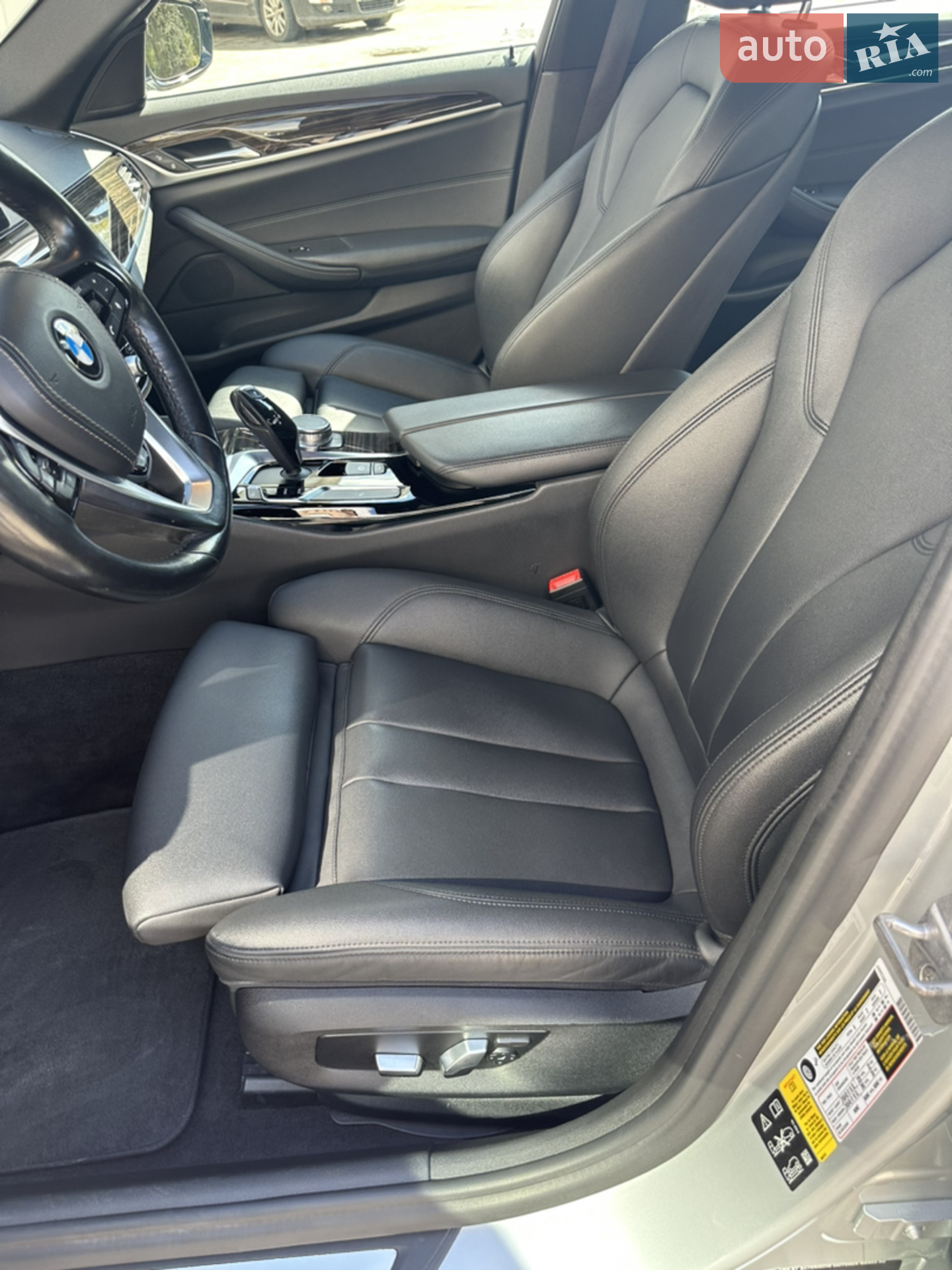 2017 BMW 5er - мініатюра 23