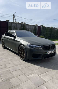 Седан BMW 5 Series 2017 в Ровно