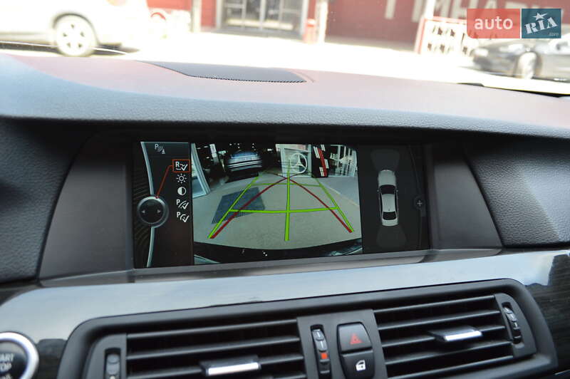 Седан BMW 5 Series 2011 в Львове