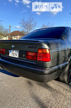 Седан BMW 5 Series 1990 в Николаеве