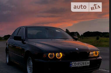 Седан BMW 5 Series 2000 в Чернигове