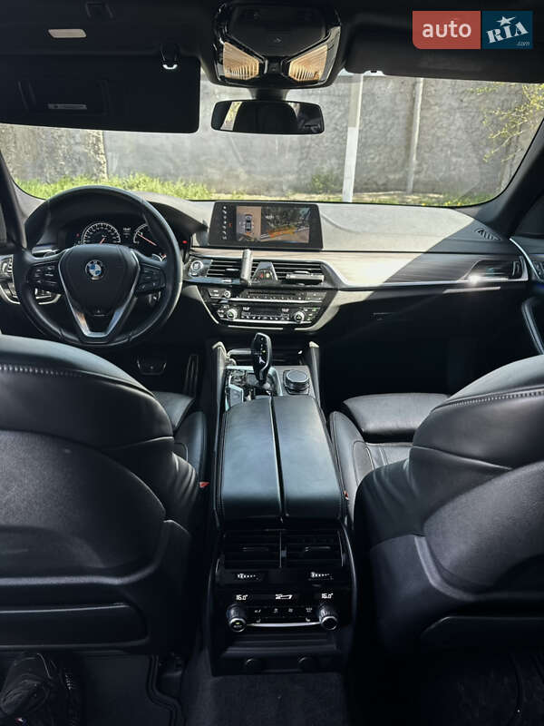 Седан BMW 5 Series 2018 в Измаиле