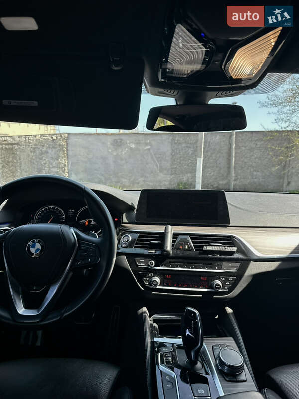 Седан BMW 5 Series 2018 в Измаиле