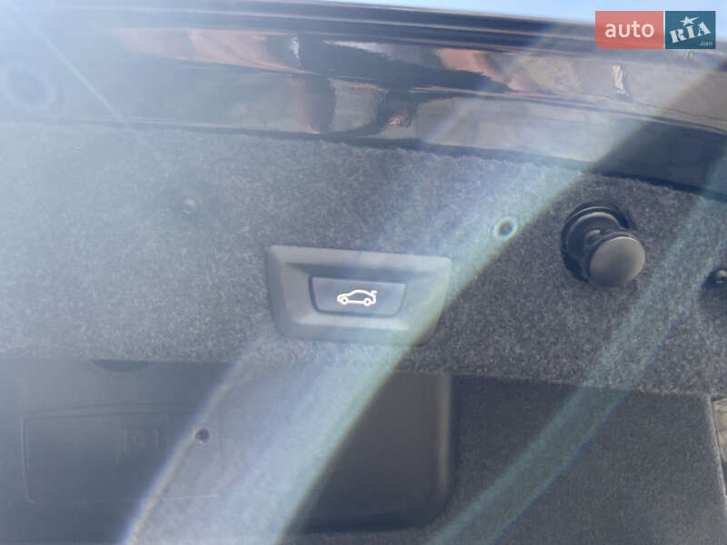 Седан BMW 5 Series 2016 в Львове фото 12 Седан BMW 5 Series 2016 в Львове