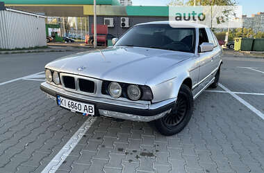 Седан BMW 5 Series 1989 в Києві