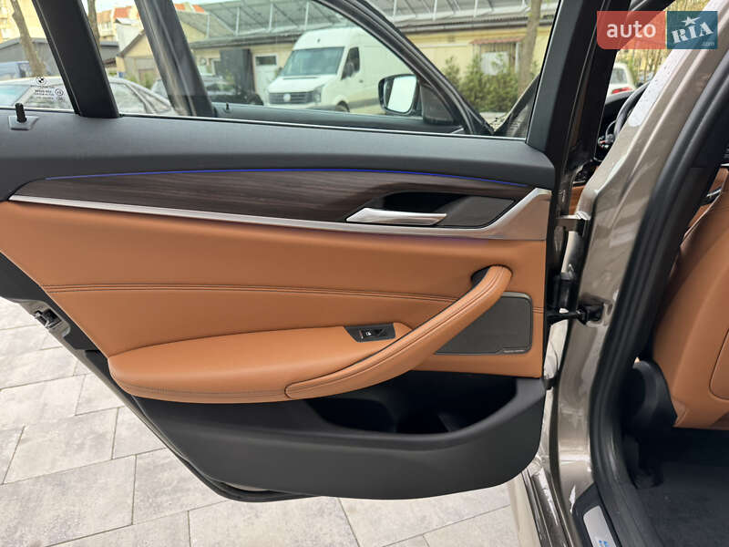 Седан BMW 5 Series 2017 в Ужгороде фото 20 Седан BMW 5 Series 2017 в Ужгороде