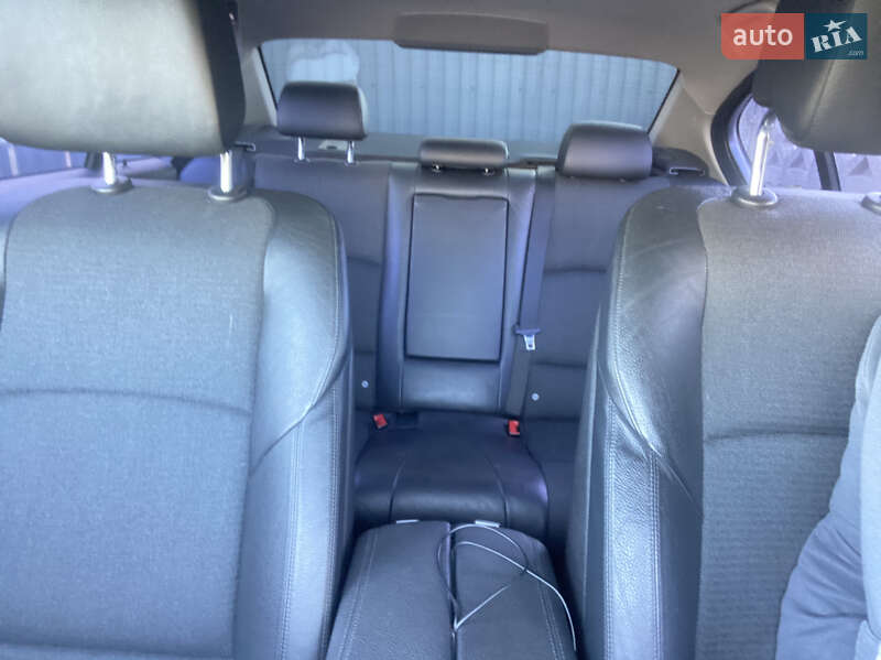 Седан BMW 5 Series 2012 в Мукачево