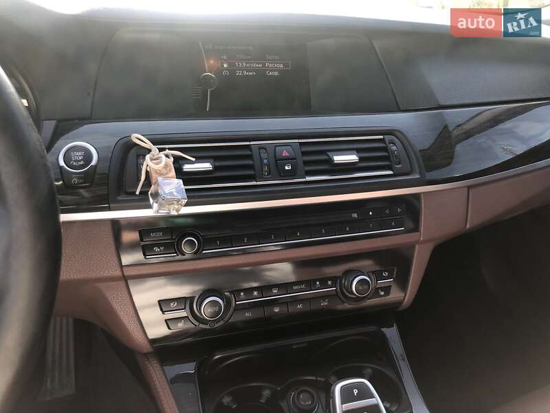 Седан BMW 5 Series 2013 в Дніпрі