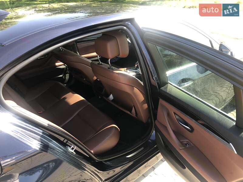 Седан BMW 5 Series 2013 в Дніпрі