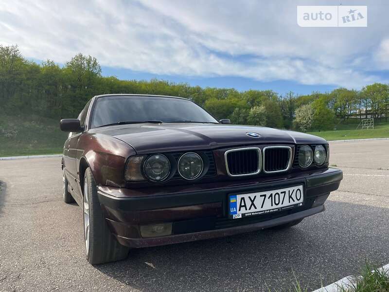 Седан BMW 5 Series 1995 в Харькове