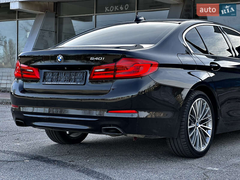 Седан BMW 5 Series 2019 в Запорожье
