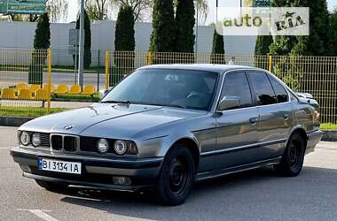 Седан BMW 5 Series 1989 в Александрие