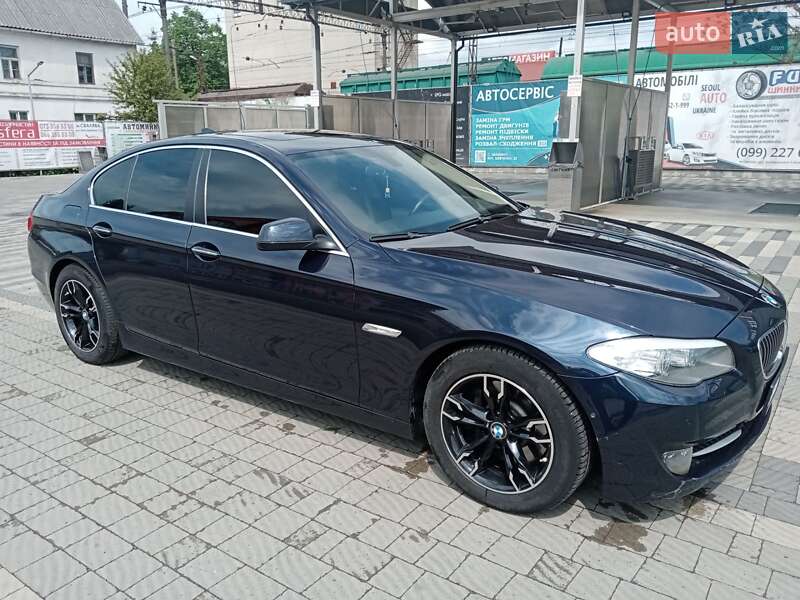 Седан BMW 5 Series 2013 в Ворзелі