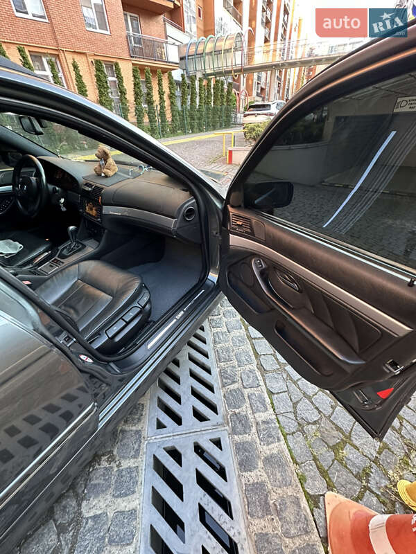Універсал BMW 5 Series 2003 в Чернівцях