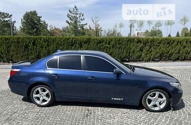 Седан BMW 5 Series 2004 в Днепре